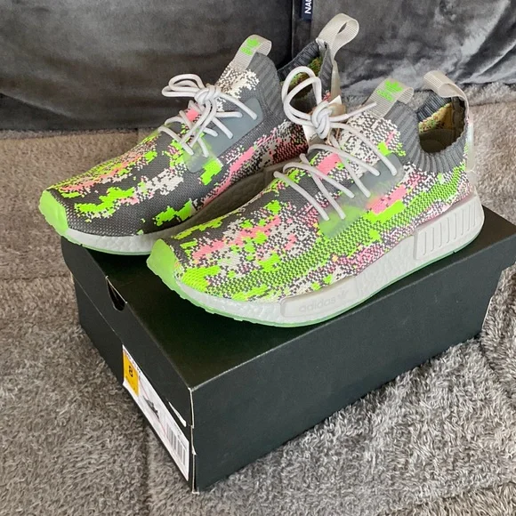 ADIDAS NMD R1 PRIMEKNIT HYPER POP G57939